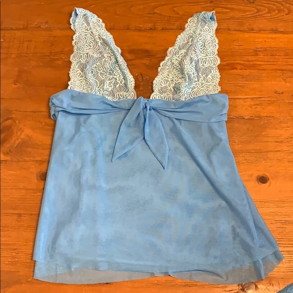 Victoria’s Secret top with two V-strings - Picture 2 of 8